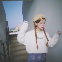 都是些女神！ 我一个人走，一个人看