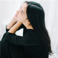 做我怀中人 落日的余辉，如你的样
