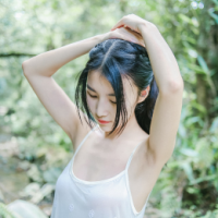 沉溺 逝水流年的青春之痛，