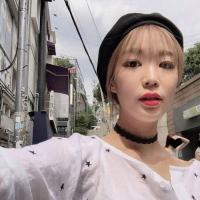 W：初心 浪女没有家 奈何爱还在眉头，欲走