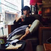 安静的做个美男子 我不会去挽留任何一个