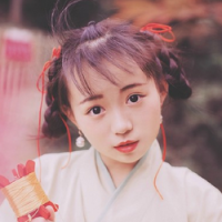 业余诗人. 醉的人们举起酒杯 笑