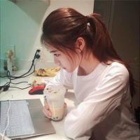 不 我也总会装作漫不经心