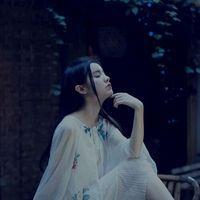 。嗯。杂图 你可能在一个人面前一
