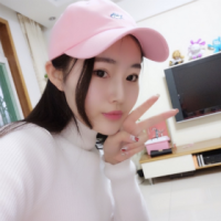 往事匿于风。 原来那么深的爱恋，也