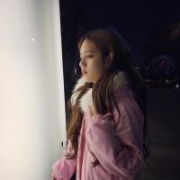 我太友善， 你身边人潮拥挤我却只