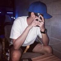 我们没人喜欢孤独，却