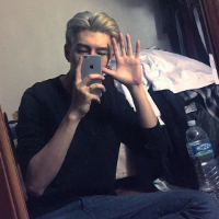 id:日寐不袂 现在不掏心掏肺，是为