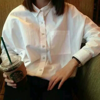 苏若柒。 总是太容易相信别人，