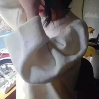 苏若柒。 总是太容易相信别人，