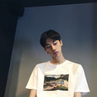 想起你很温柔. 我有点不像我 你也有