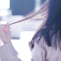 后来我没有再还念你，你也没有再认真看过我 我慢热也不爱说话 如