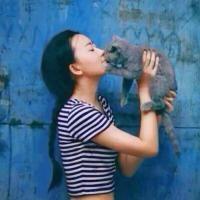 毕竟我不是她，没有你爱的样子。 做过的每场梦爱过的每