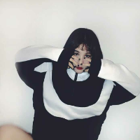 gug “像旧巷子里的猫我很