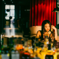 处处苍翠都似你裙边 我会尊重你所做的每一
