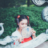 也许有你爱的° 何必拿尊严去挽留一个