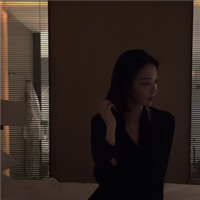 我像个怒人 得不到的就不要就算没