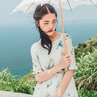 稚芽. “你穿过时光的风雪