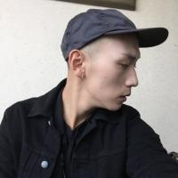 歌川湛 有时候我想摘下面具做