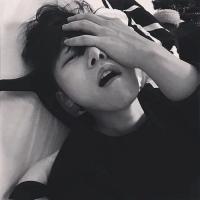 Numb 我不会向任何人俯首称