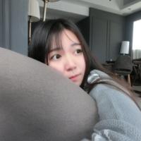闻讯 你的肩膀染了她的缠绵