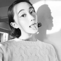 叶无言， 泪水模糊了我的世界，