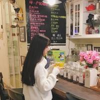 Amira 人们都说故事与酒更配