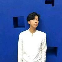 愿用我世世好运，换与你生生相遇。 要从心里拿走一个人