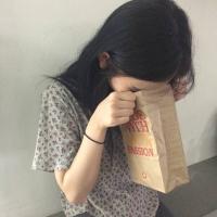 “假装没看见 却用余光看了几千遍” 你不但长得丑 还什么