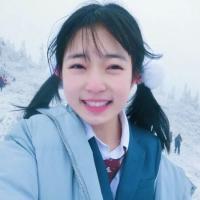 侧颜迷人. 空有一颗陪你到老的心