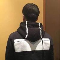 许醉. 即使没有人为你鼓掌，