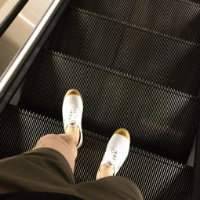 偶尔被需要 没有很重要 要过多久才能醒来 才