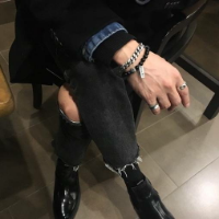 偶尔被需要 没有很重要 要过多久才能醒来 才