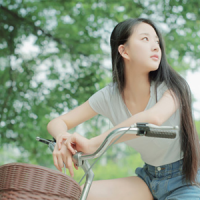 人从众 泛着忧伤的色彩，悲伤