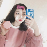 希望喂魔鬼，热情养狂风。 想做你的枕边书怀中猫