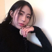 希望喂魔鬼，热情养狂风。 太吵我就不想笑了 六