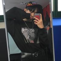 简讯 谁能陪我走过余生大难