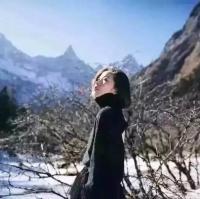 普通女头 爱像风灌进回忆一样，