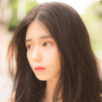 往事匿于风。 世界如此美妙，我却如