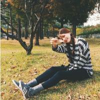 那种淡淡的羞耻和与生