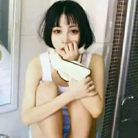 恩 或许只是我囍的刚好你们不囍而已。 面无表情的擦肩而过都