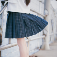 枪口对我.［半身女头.］ 太多曾沾沾自喜誓必珍