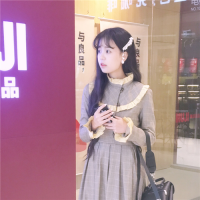 人从众 都别安慰我，照个镜子