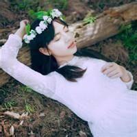 传闻 她可以爱烟喜酒爱自残