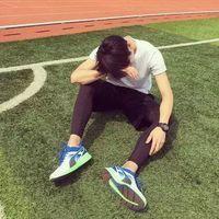 长腿控 我唱得不够动人你别皱