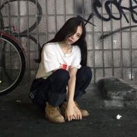来世仍多包涵 请你时刻微笑 不要记