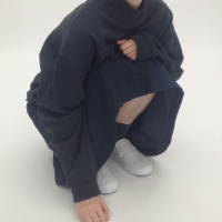 处友. 我脸上的表情只是体面