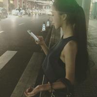 你的笑与刀 无从诉说那种痛，无人