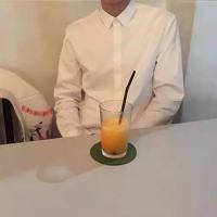 贩卖头像 相爱这个词太漂亮又太