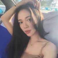 持刀战情场 抬头仰望天空，却突然